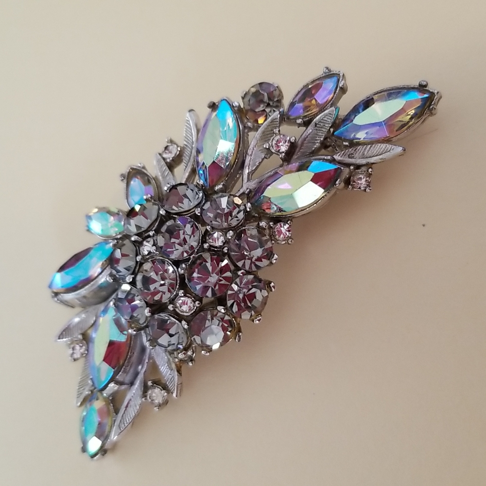 Sphinx (stamped) vintage Brooch